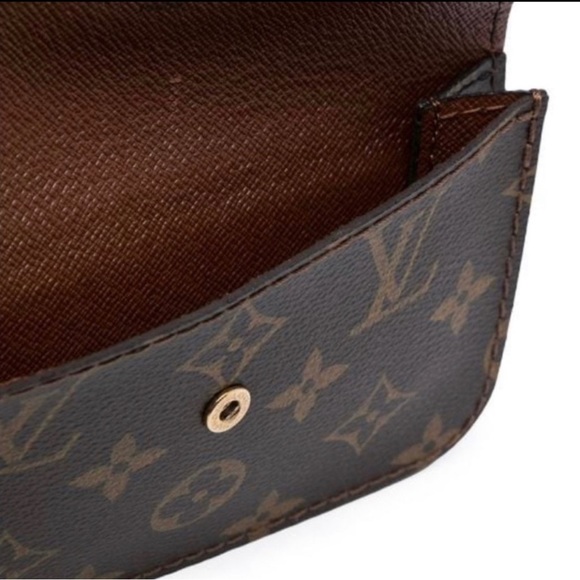 Repost - Authentic Vintage Louis Vuitton Fanny Bum Bag with Belt - Picture 2 of 5